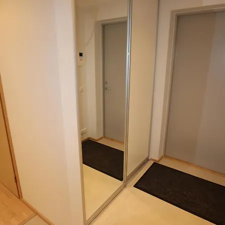 Aatrium Kinnisvara Kristalli Str Lounakeskuse Laehistel 塔尔图
